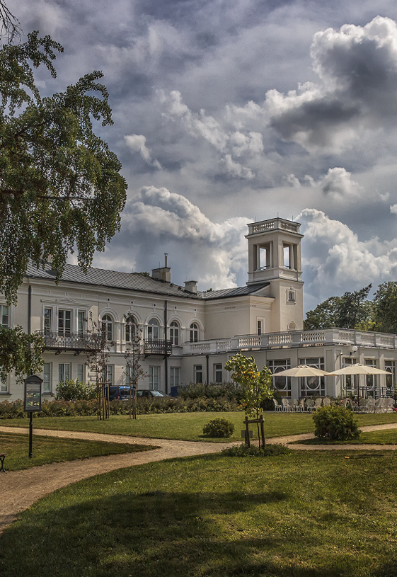 Zespół Pałacowo-Parkowy w Sannikach